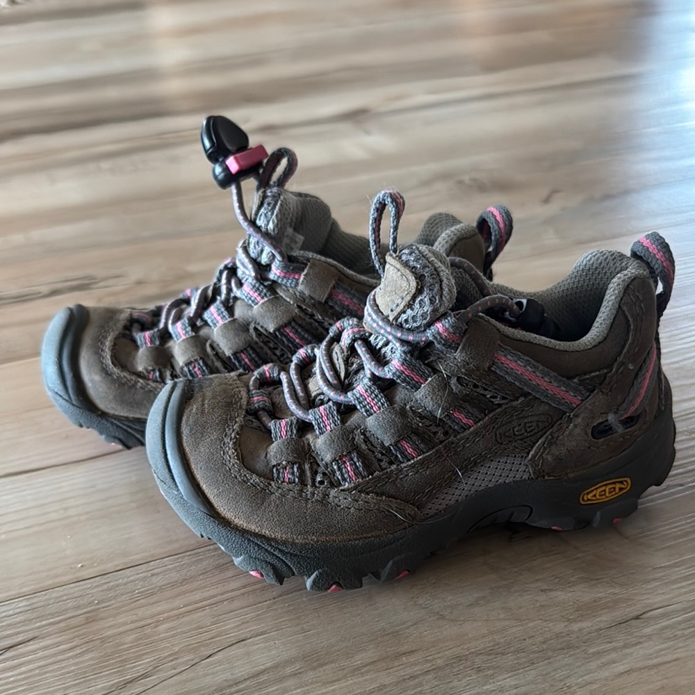 KEEN Kids Hiking Shoes - Brown and Pink